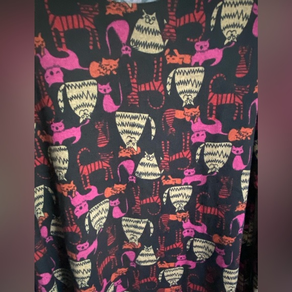 CREATION Soft Light Fuzzy Crew Neck Cardigan with Feline CATS all over print M - Picture 2 of 11